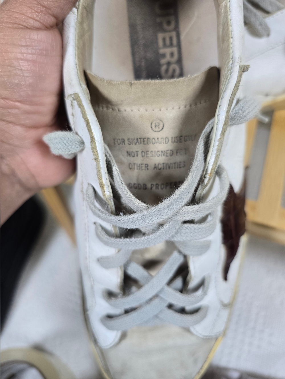 Golden Goose White Sneakers with Gray Suede and Burgundy Star Size 40 - Picture 6 of 15